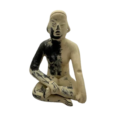 Figurilla Antropomorfa Masculina - Teotihuacán del Clásico (200-600 d.C.) en Cerámica